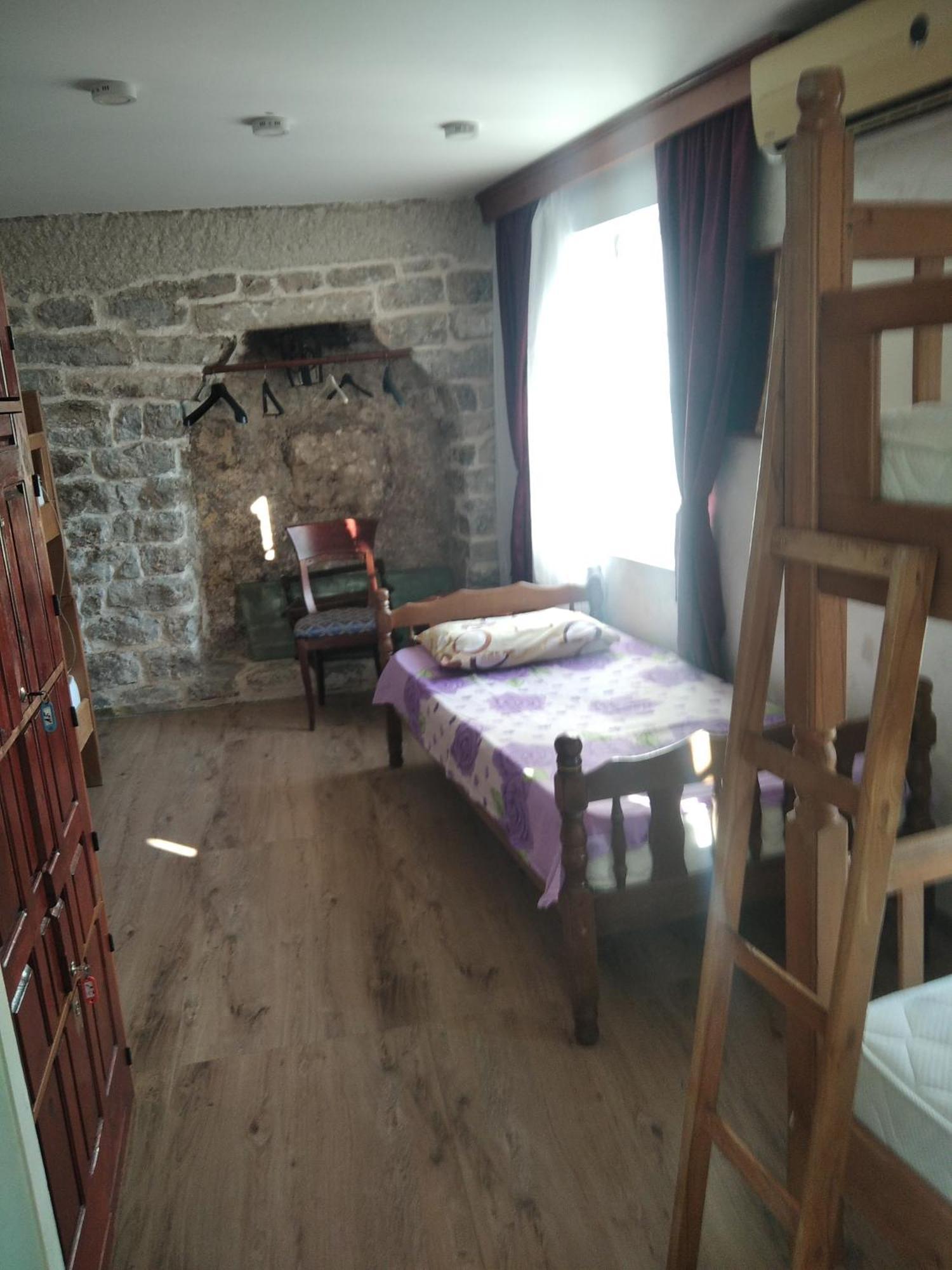 Michel Guest House بودفا المظهر الخارجي الصورة